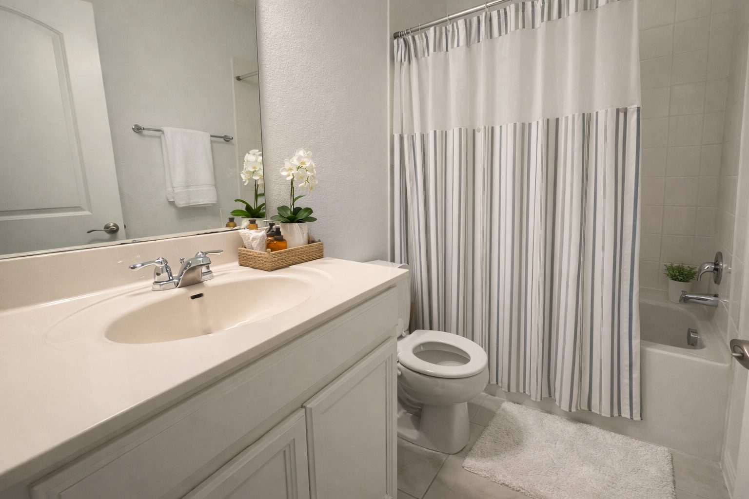 Private Room · Queen Bedroom · Bathroom